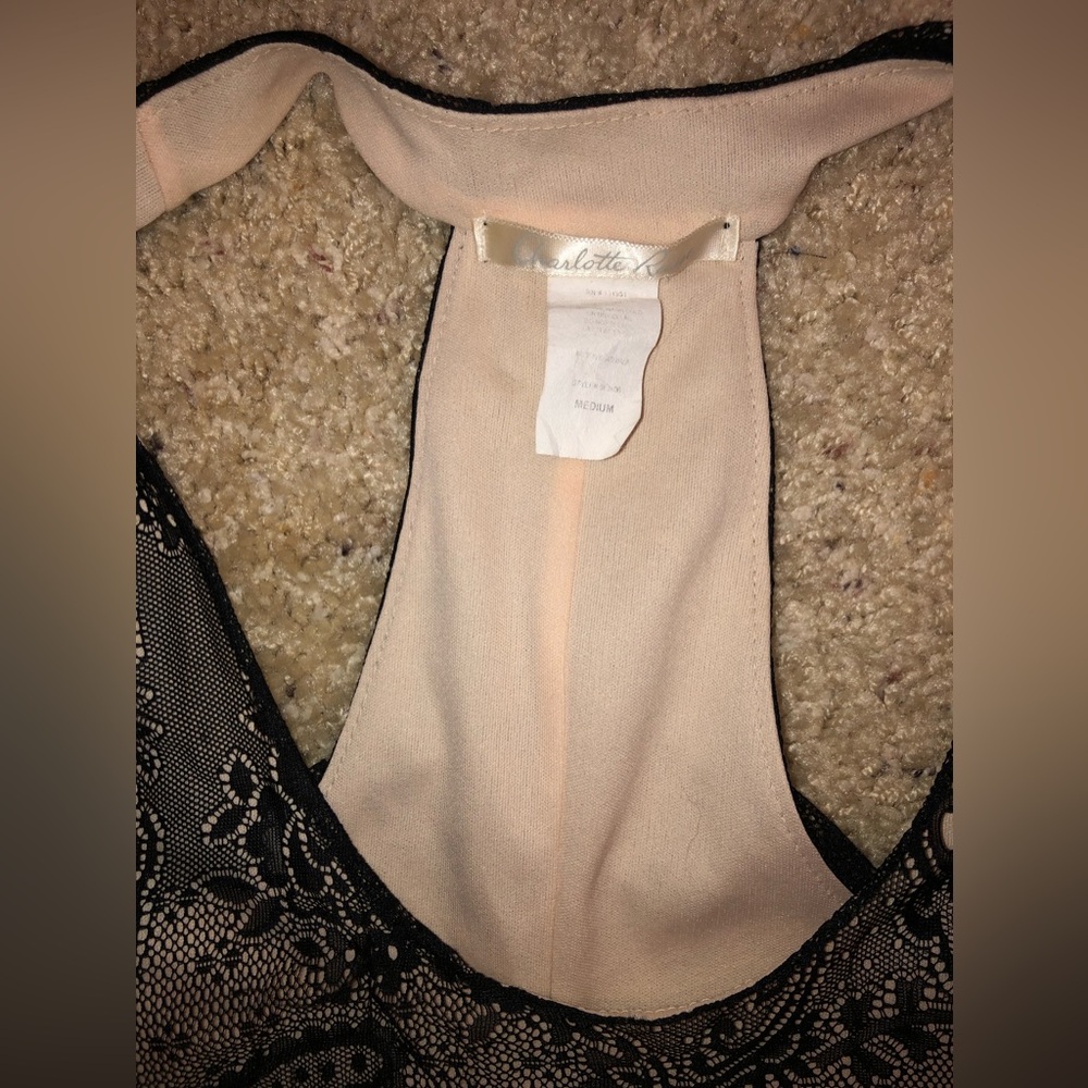 Charlotte Russe Size Medium top EUC Fully lined halter neckline. EUC - Picture 7 of 7